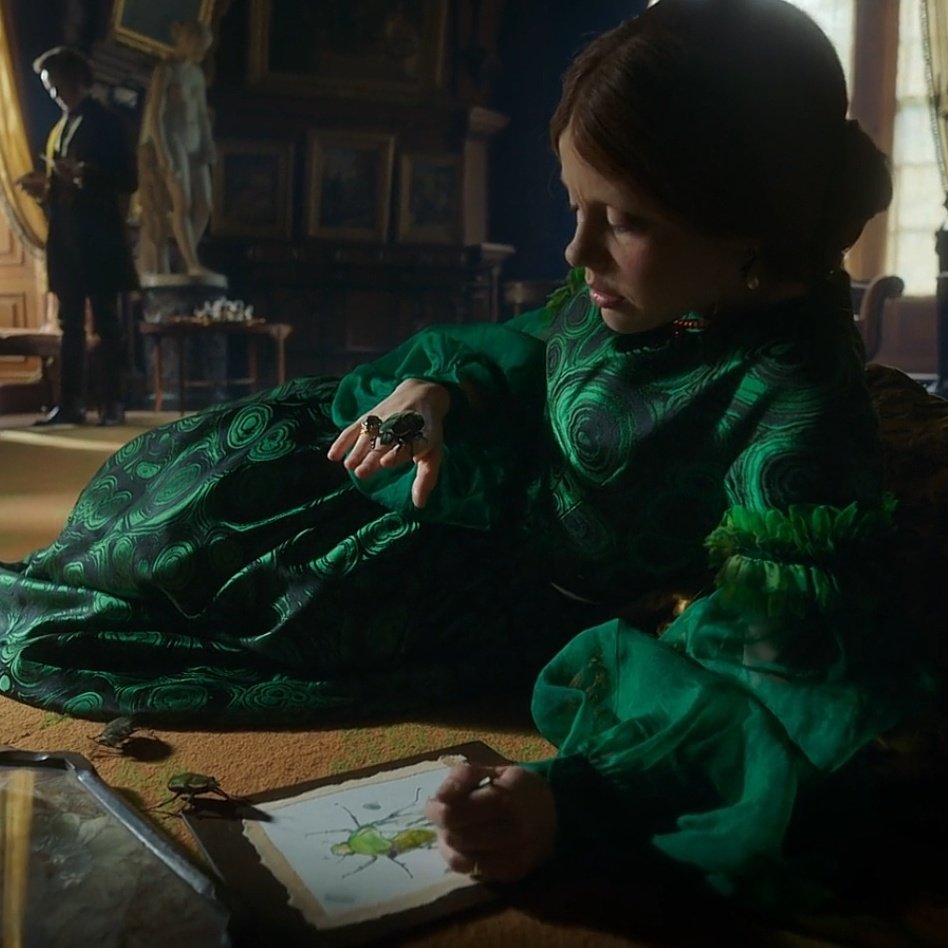 vnmized's tweet image. do you think she made some portraits of the creature and treasured them?