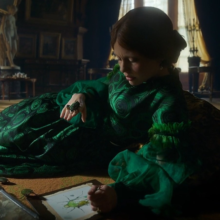 vnmized's tweet image. do you think she made some portraits of the creature and treasured them?