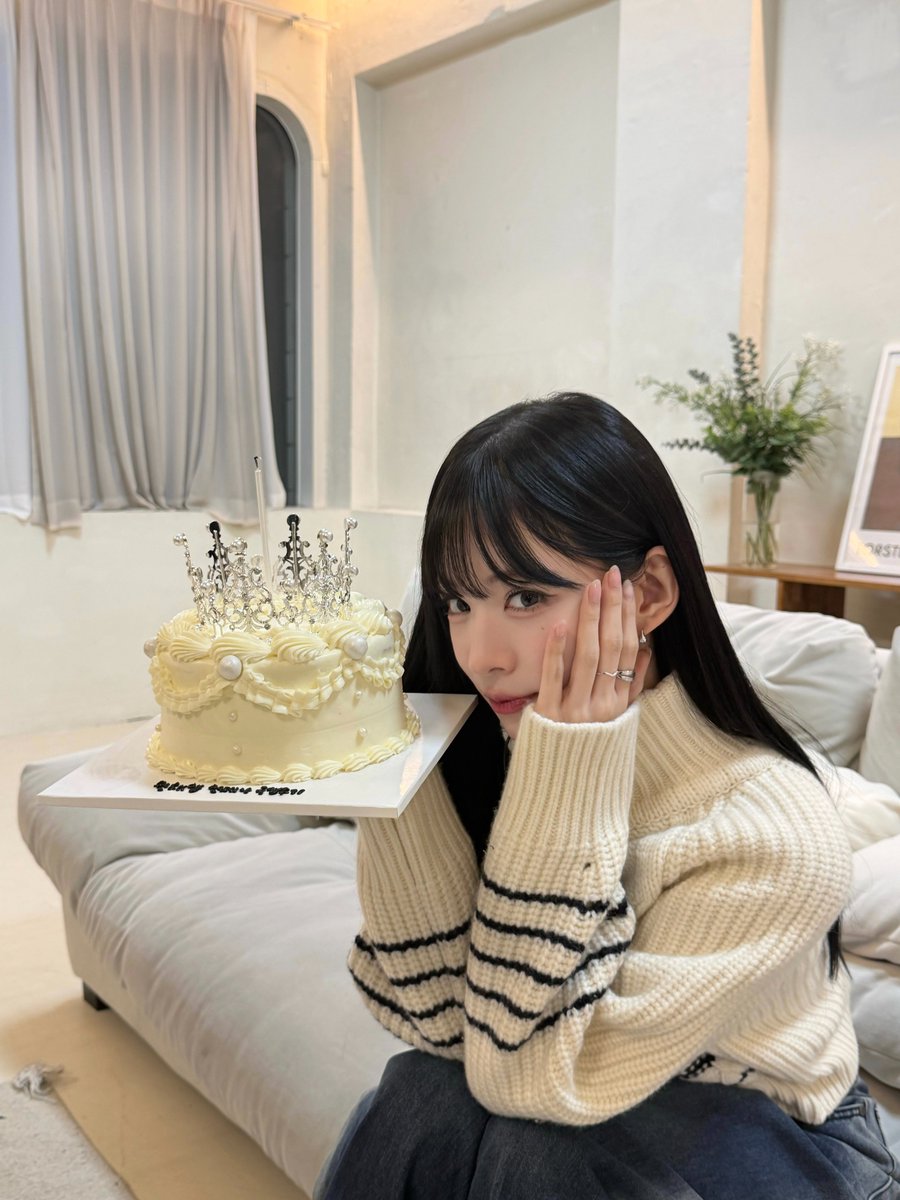 [💌] #성수기
2026.01.02

#fromis_9 #프로미스나인
#이채영 #채영
#LEECHAEYOUNG