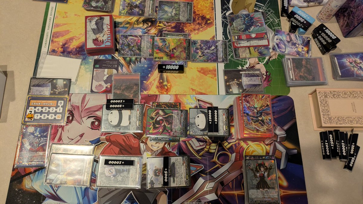 そういえば、ヴァンガードのブラックさんデッキで、どうしても入れ