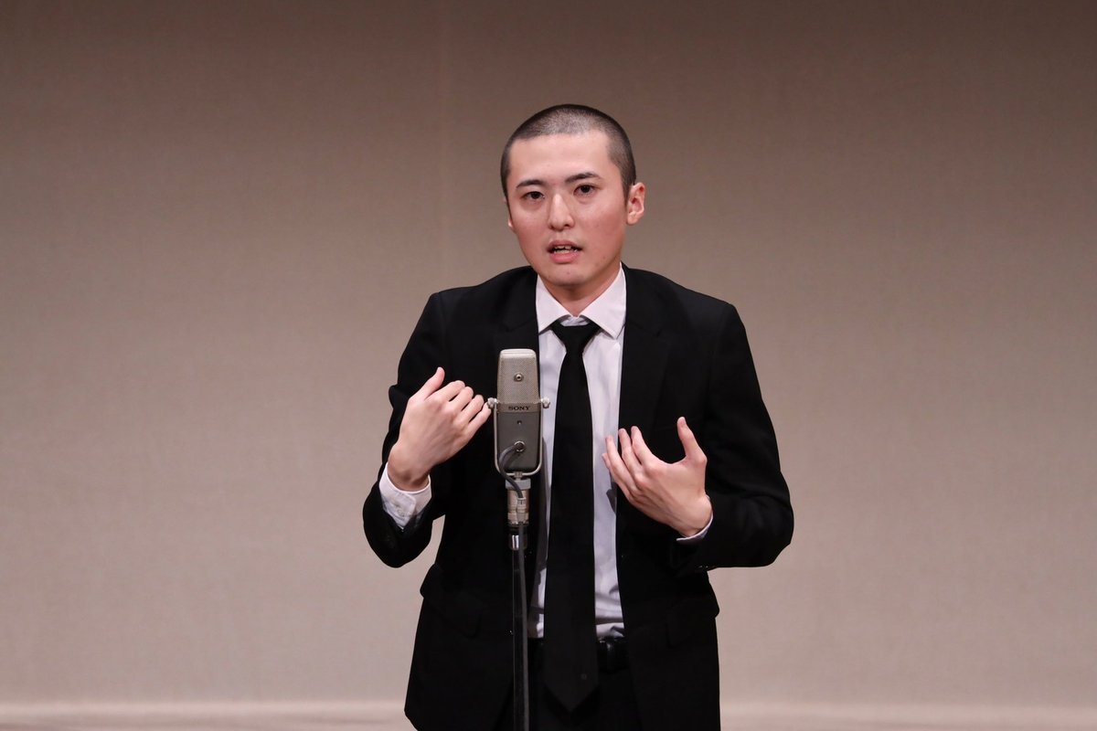 【🎍小松海佑 単独DVD販売中！🎍】

新年明けましておめでとうございます🌅

本年のお買い物始めに、小松海佑の単独DVDはいかがですか？✨
芸人限定公演や、音源配信中の「蔑ろにされた魂の種類」のDVDがオンライン販売中🛒

1/5以降の発送です！

ご注文お待ちしております🙇
komatsumiyuu.stores.jp