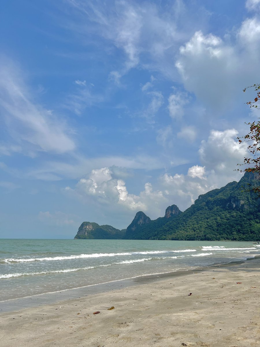 anxpeachh's tweet image. กลับบ้าน 5 วัน มาอยู่ทะเลแล้ว 7 วัน 555555 #เลสเบี้ยน #เลสเบี้ยนกทม