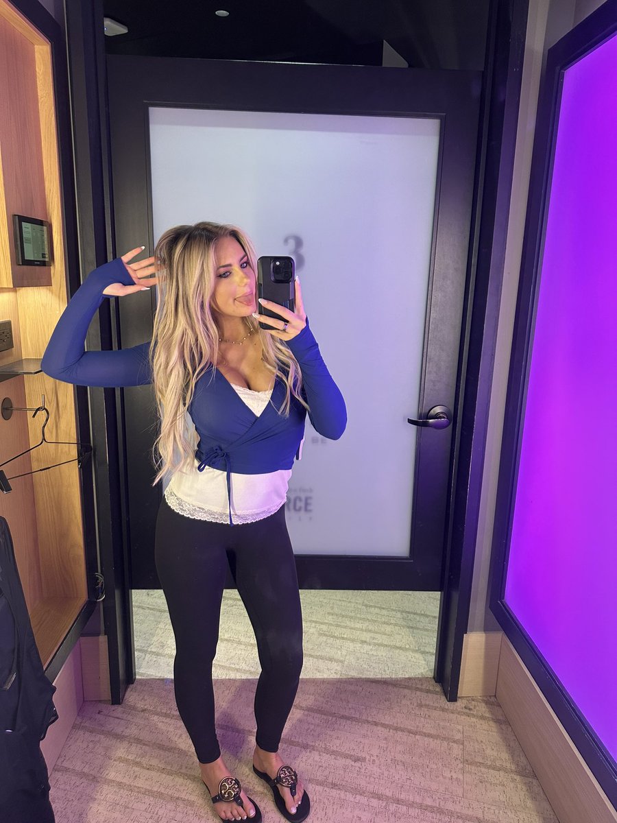 Happy New year 🎆 

2026, the year no one does their taxes 🫡