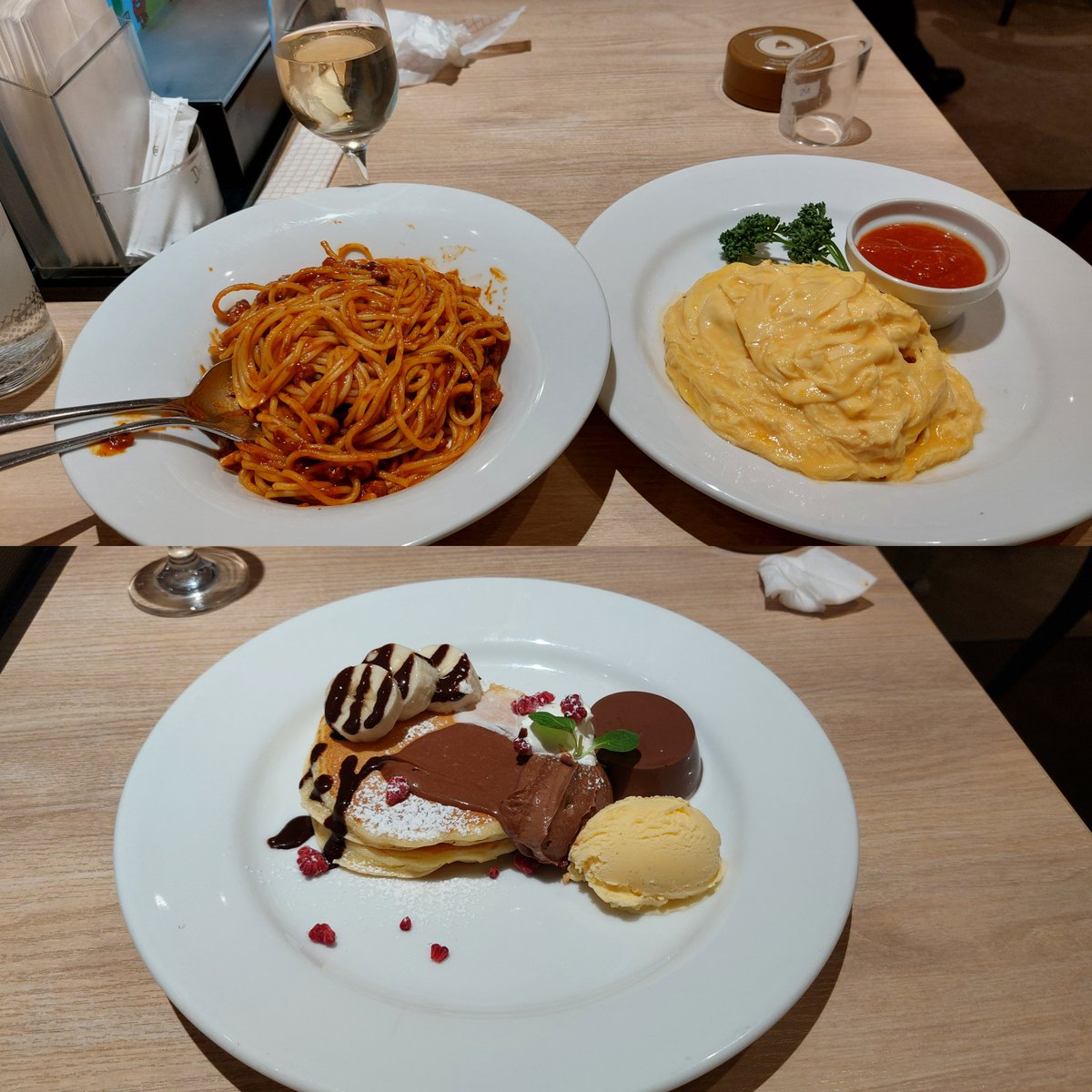 rukaaida's tweet image. とある日のご飯🍚⁡
⁡ #Denny’s⁡
⁡⁡
⁡お誕生日特典のパンケーキ✨嬉しいね(〃艸〃)⁡
⁡⁡
⁡と、パスタとオムライス✨⁡
⁡⁡
⁡炭水化物のコラボヤバ(*￣m￣)ﾌﾟｯ