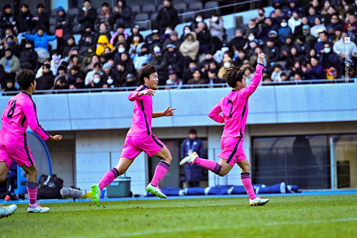 SoccerKingJP's tweet photo. ⚽️試合結果🏫
日大藤沢が11年ぶりに3回戦突破！…聖和学園は初のベスト8進出ならず
https://t.co/V9EmAvl1Wn

🗣編集部より
「聖和学園との接戦を制した日大藤沢は、準々決勝で神村学園と対戦します」 https://t.co/sknwpOqg23