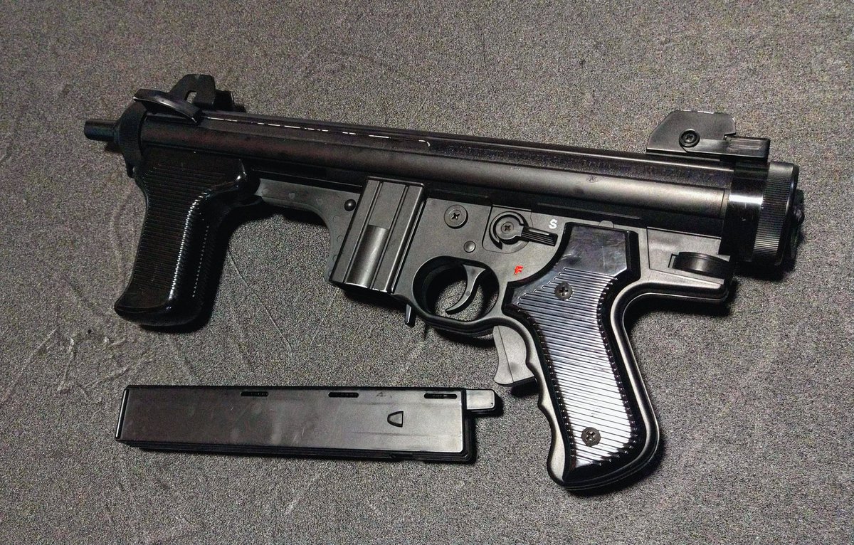 ちょい差し色入れてみた。 これはUMAREXではなく ヨネザワのエアコキ