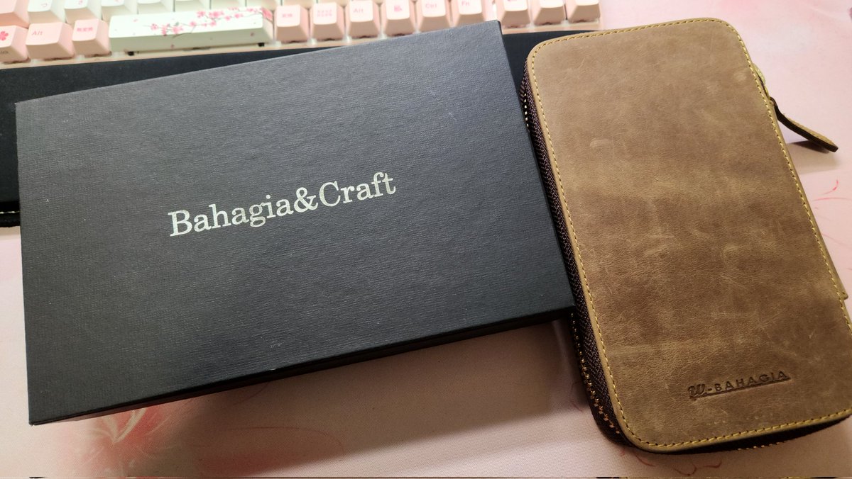 バハギア(@bahagia_w)さんのプレゼント企画のペンケースです！ 万年筆