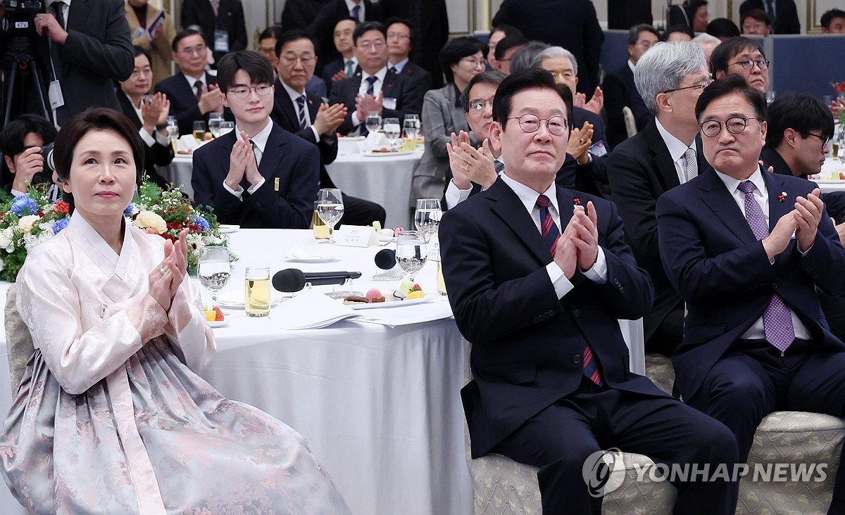 상혁이 테이블봐 ㄷㄷ