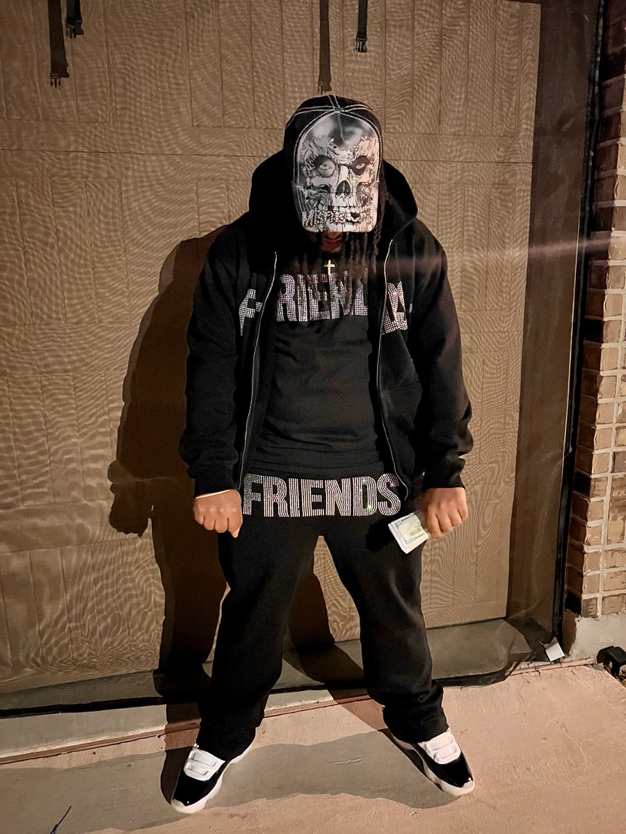 KingFinessePA's tweet photo. I’m a Man that stand for somethin Ⓜ️urder your ass ‘Bout that cash‼️ https://t.co/3N8QrbQNEp