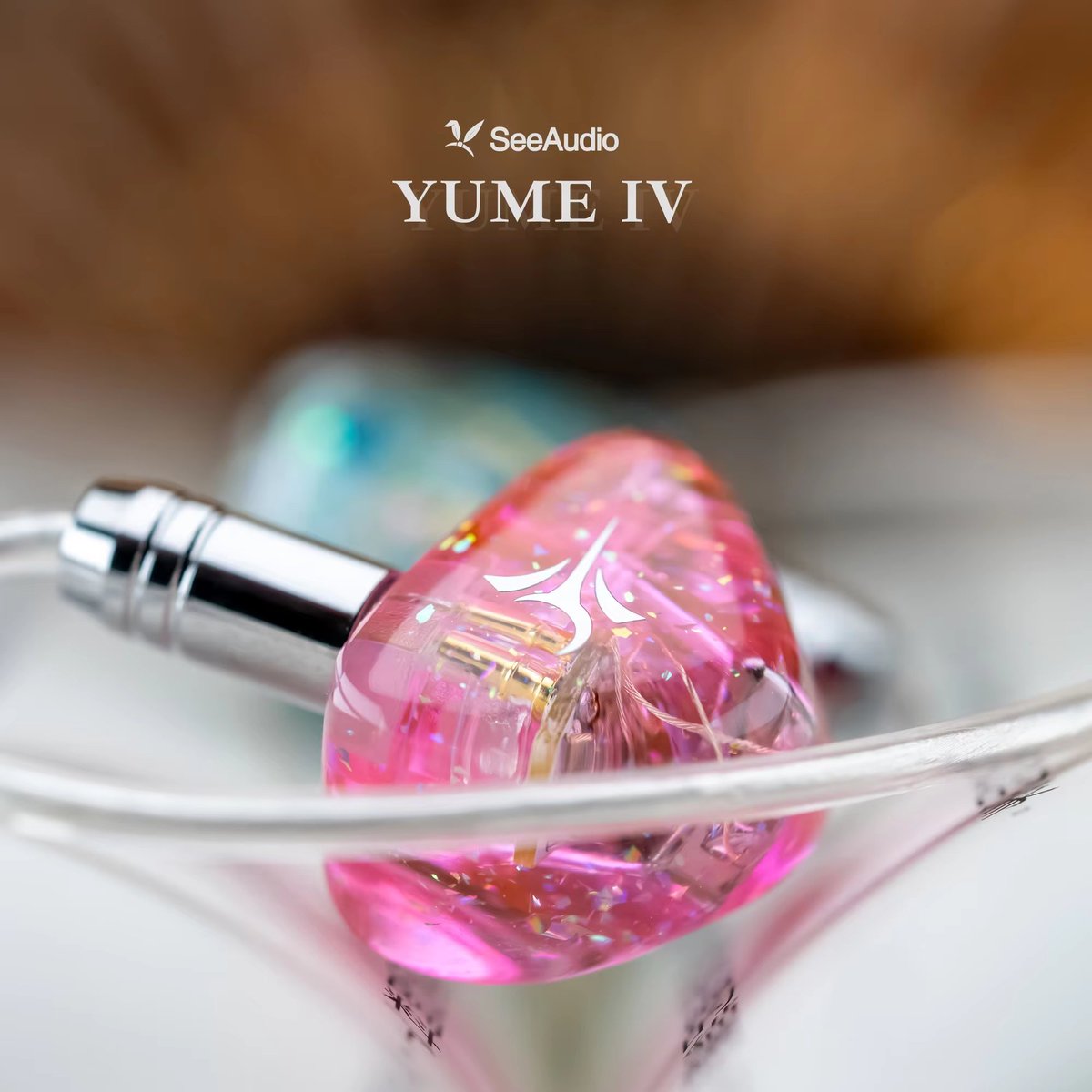 AKHiFi_Audio's tweet photo. 🎧 SeeAudio Yume IV ！
洗練されたハイブリッド構成の 2BAドライバー を搭載✨

🔌 着脱可能な2pin 3.5mmケーブル を採用し、カスタマイズの自由度も抜群！

🌟 音楽愛好家の心に響く、美しいサウンドを体感しませんか？

#SeeAudio #YumeIV #ハイブリッドイヤホン #2BA #高音質 #IEM #オーディオ沼 
https://t.co/z0EvBw5b2M