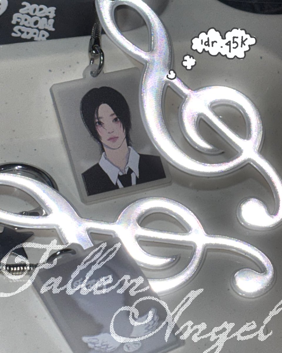 10ventine's tweet image. wts lfb ph go🇵🇭 [#10vtnesells]

✧Fallen Angel Keychain

- ₱ + isf &amp;amp; pf tbf
- feta, from 🇮🇩
- doo: jan 20
- dop: 50% dp jan 20 (5pm), rb jan 30
- production: 3-4 weeks

dm to order💌
rcbyt: 10ventine.carrd.co
t. nct mark riize cortis boynextdoor treasure
