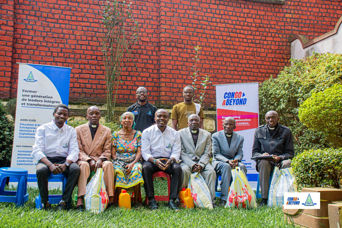 liftafrikacd's tweet photo. Le 29 Décembre 2025, Lift Afrika en partenariat avec Congo and Beyond ont réuni les pasteurs retraités de la Communauté Baptiste au Centre de l’Afrique sous l'ambiance de la fête de Noël et de nluvel an. 
____________________
#LiftAfrika #shapingchampions https://t.co/Sthhv7PErf