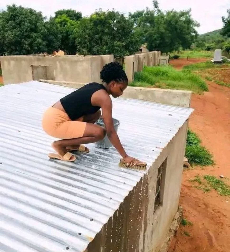 dr_katumwa's tweet image. Girlfriend: ‘I won’t cook for you or do chores before u marry me’

Meanwhile side chick: