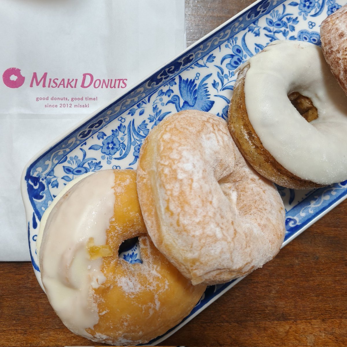 お菓子初めは🍩から
たまたまお店の前通ったら元日なのに営業していたありがたい🙏