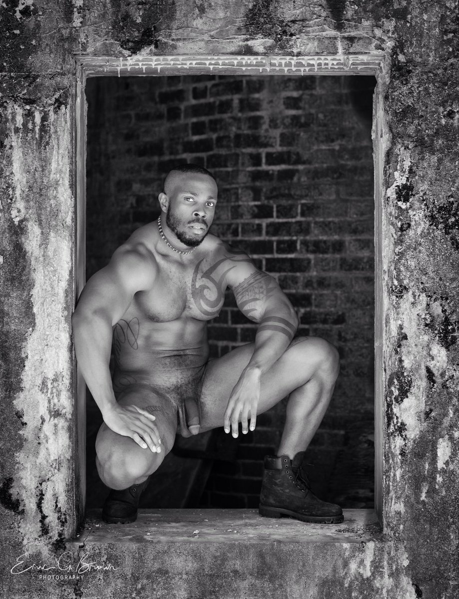 Well framed…photo shoot with <a href="/joey_timberwolf/">Joey Timberwolf</a>