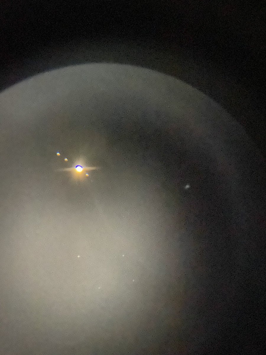 Júpiter y sus lunas 
🇨🇱
<a href="/ALMAObs_esp/">Observatorio ALMA📡</a> 
<a href="/esa_es/">ESA España</a> 
<a href="/toro_an/">ana</a>