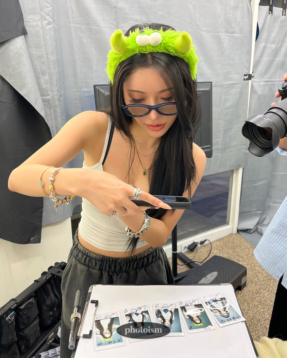 photoism_behind's tweet image. PHOTOISM X UWA

우와 비하인드 사진 선물 도착 🎁

우와님 미모로
포토이즘을 뒤집어놓으셔따.. 😮

감탄사가 절로 나오는
완벽 비주얼 ✨

#포토이즘 #우와 #UWA

ONLY IN PHOTOISM