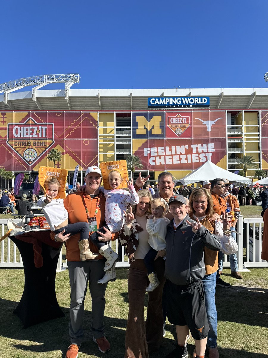 Caten Hyde tweet media