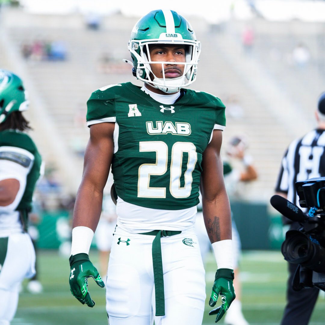 UAB starting safety AJ Brown (<a href="/AJxBrownx2/">AJ Brown</a>) intends to enter the transfer portal, his rep <a href="/ZCardenez/">ZACH CARDENEZ</a> tells <a href="/chris_hummer/">Chris Hummer</a>, <a href="/mzenitz/">Matt Zenitz</a> and me.

The 6-foot, 200-pounder had 53 total tackles, FF and two FR this season. He has one year of eligibility remaining.

247sports.com/player/aj-brow…
