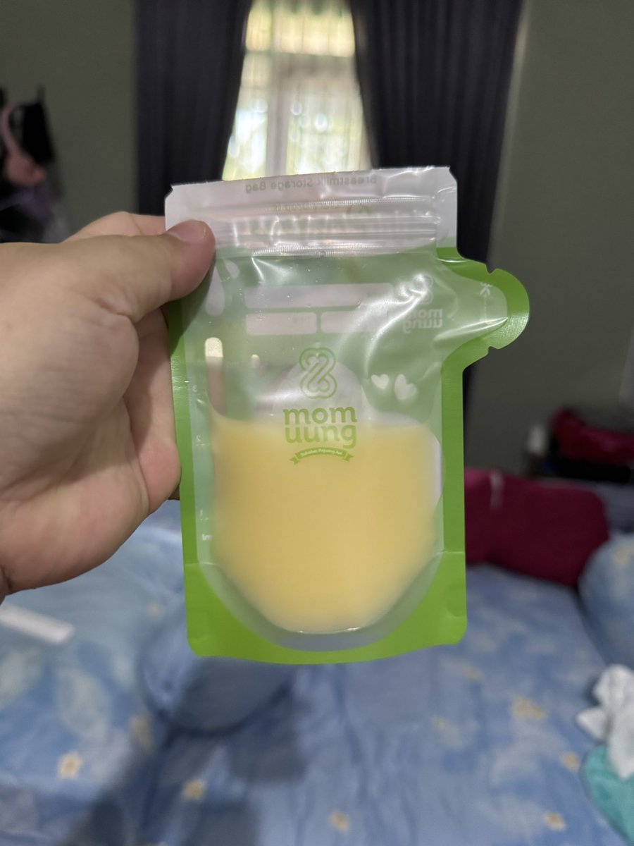 Lanjutan➡️

Alhamdulillah stok asi untuk dd udah mulai ku stok satu persatu. Aku juga masih banyak belajar sebagai mom fighter untuk anakku yg sedang berjuang di Nicu