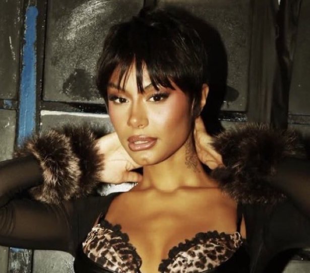 PopBase's tweet image. Happy 24th birthday to the talented Jorja of FLO.