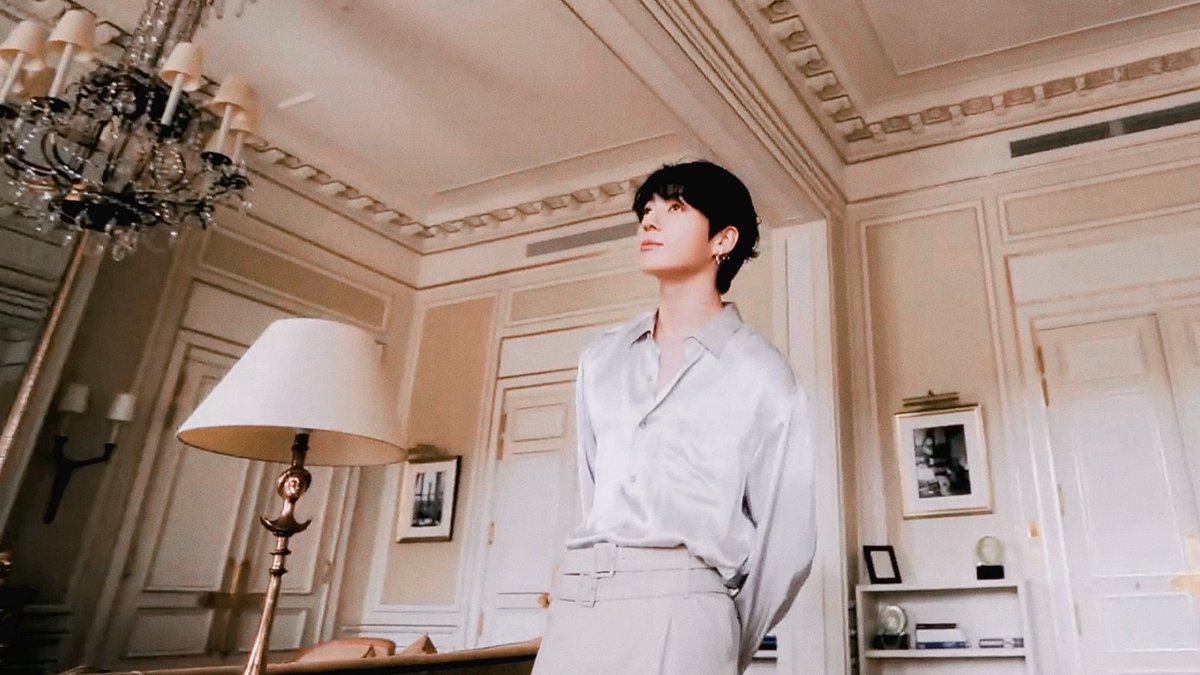 archvofgguk's tweet image. chanel prince jeon jungkook ★