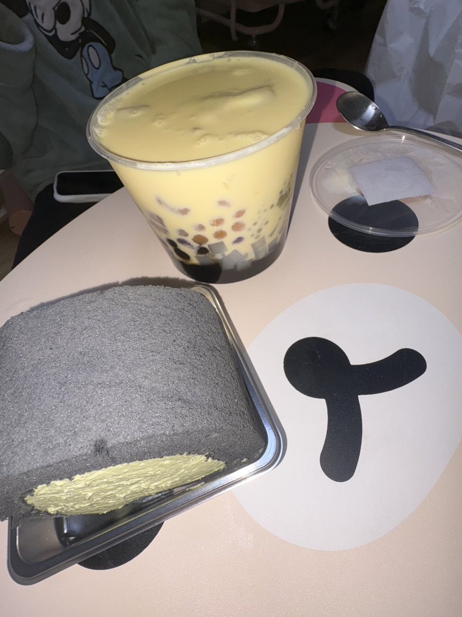 쌈밥이랑 위위안
쌈밥 또먹싶..