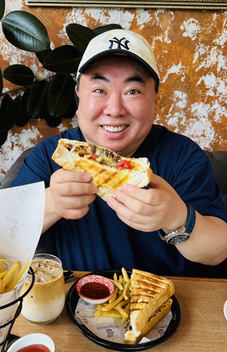 セブ島 朝ごはん ネイバーフットカフェ チーズステーキサンド アイス