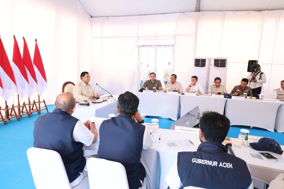 Satu dari banyak Langkah Konkret Pemerintah di 1 Bulan Pasca Bencana Sumatera 
#LangkahKongkritPemerintahTanganiBencana

<a href="/prabowo/">Prabowo Subianto</a>
<a href="/YandriSusanto/">Yandri Susanto</a>
<a href="/ArizaPatria/">Ariza Patria</a>
<a href="/KerjaSeskabRI/">Letkol Teddy Indra Wijaya</a>