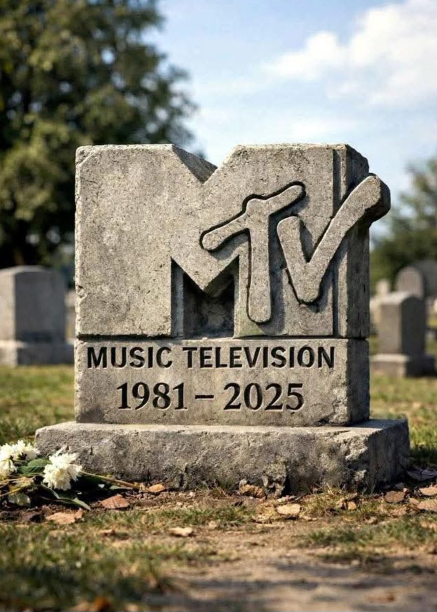 TonesOfMusic's tweet photo. What's your favorite music video? https://t.co/1zHZLLcpee