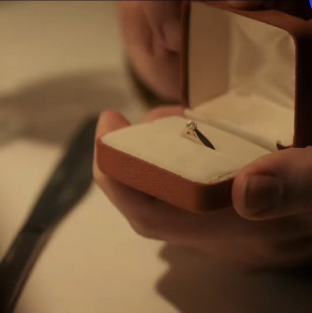 nightphanges's tweet image. jopper ring is literally the ring jancy left in the upside down… what the fuck