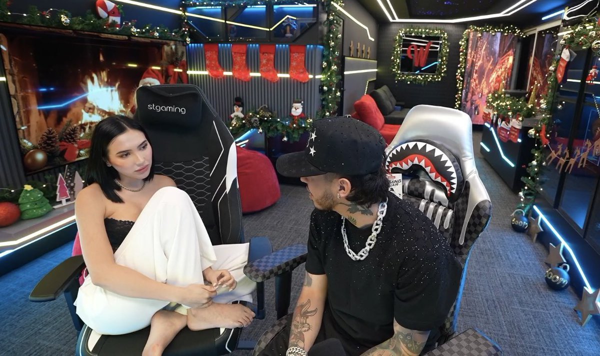 hellocotto19's tweet image. mis papis 😭😭😭😭