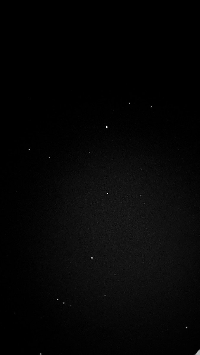 Me0saau's tweet photo. late night vibes https://t.co/GJXi007kzX