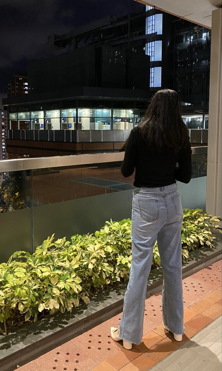 有沒有在香港的情侶或者夫妻？交換一下，很帥或者 J8 很大的單男也可 😜
#香港約炮 #香港情侶 #香港夫妻 #交換 #夫妻交換