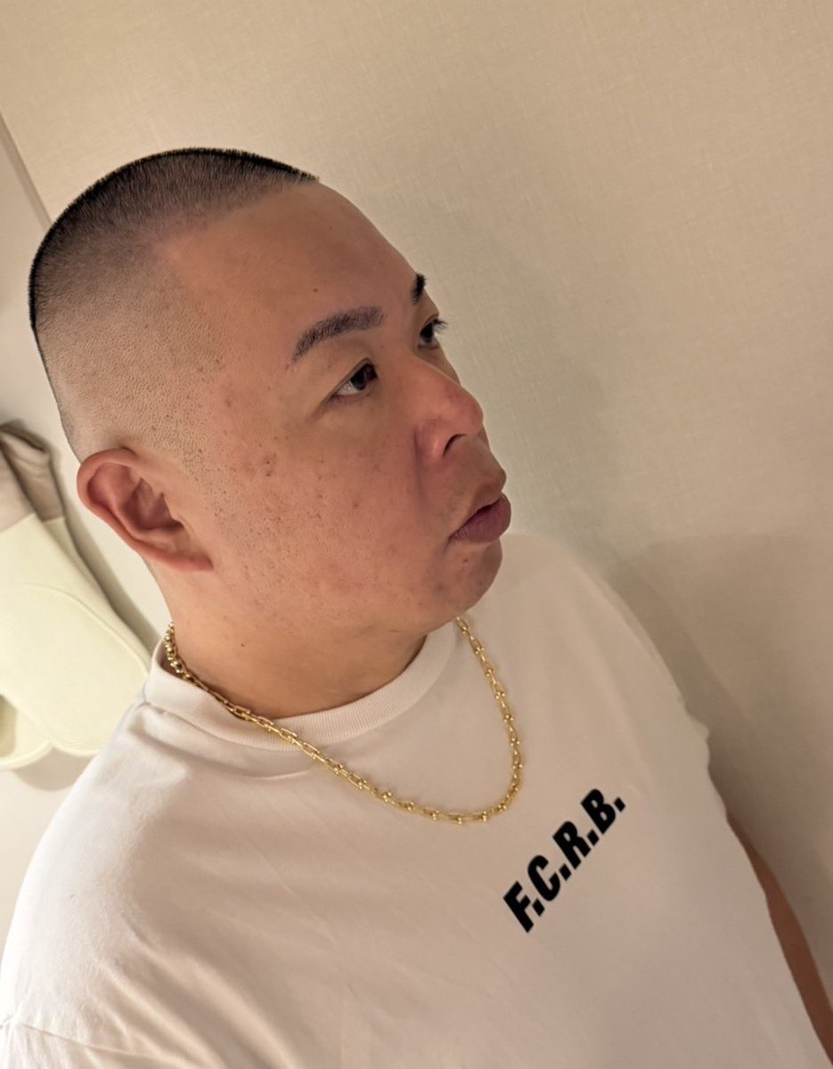 嫁さんにフェードの入ったおしゃれ坊主にしてくれって頼んだらこうなっ