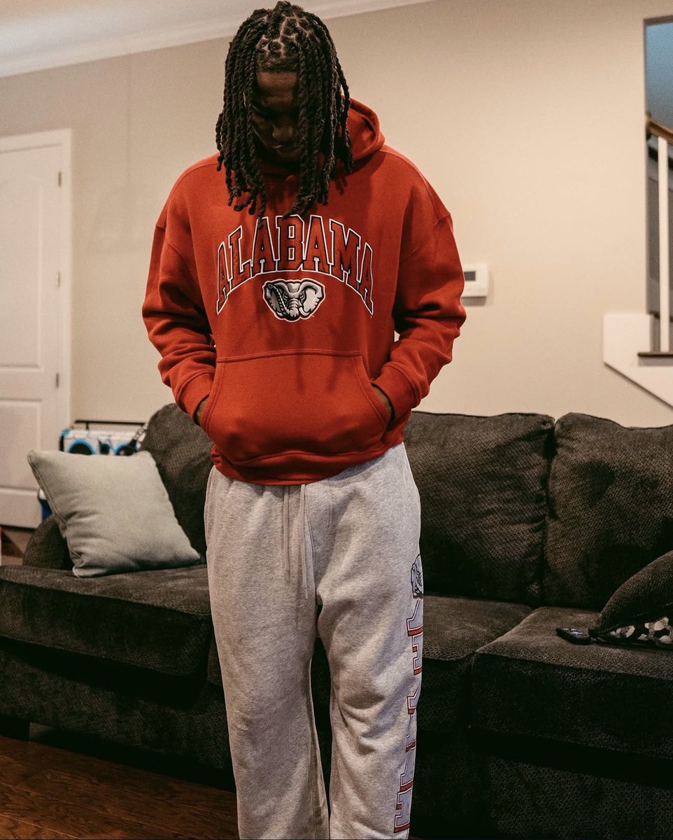 williamestis1's tweet image. Hear me out #LSU #LSUTigers