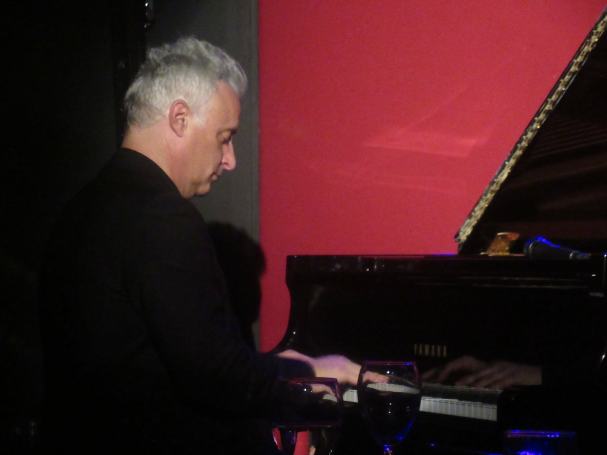 QOTDCT's tweet image. #RecentlyInCT / #RecentConcertsInCT:
The @EricMintel1 Quartet at the Side Door Jazz Club in #OldLyme, 12/21/2025