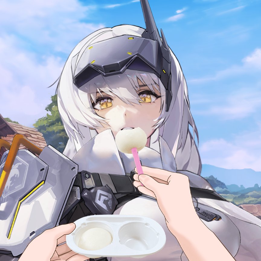 Snow White: F-Food? For me?
Snow White: Well, don't mind if I do. *chomp*
Snow White: Mmm. Vanilla.

Feed the Snow White.