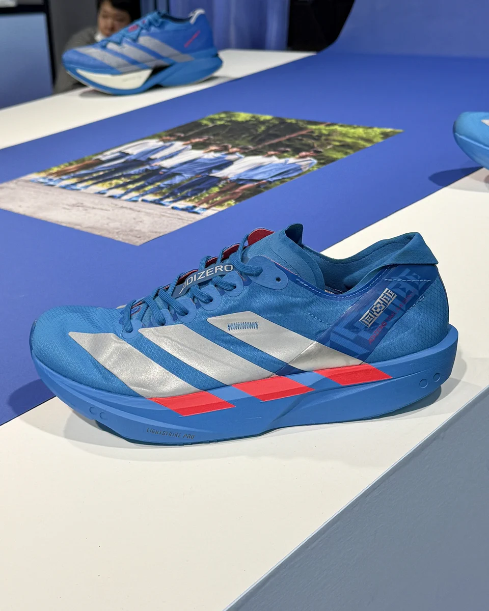 アディゼロタクミセン11 24.5 箱根駅伝 FASHIONSNAP on X: 