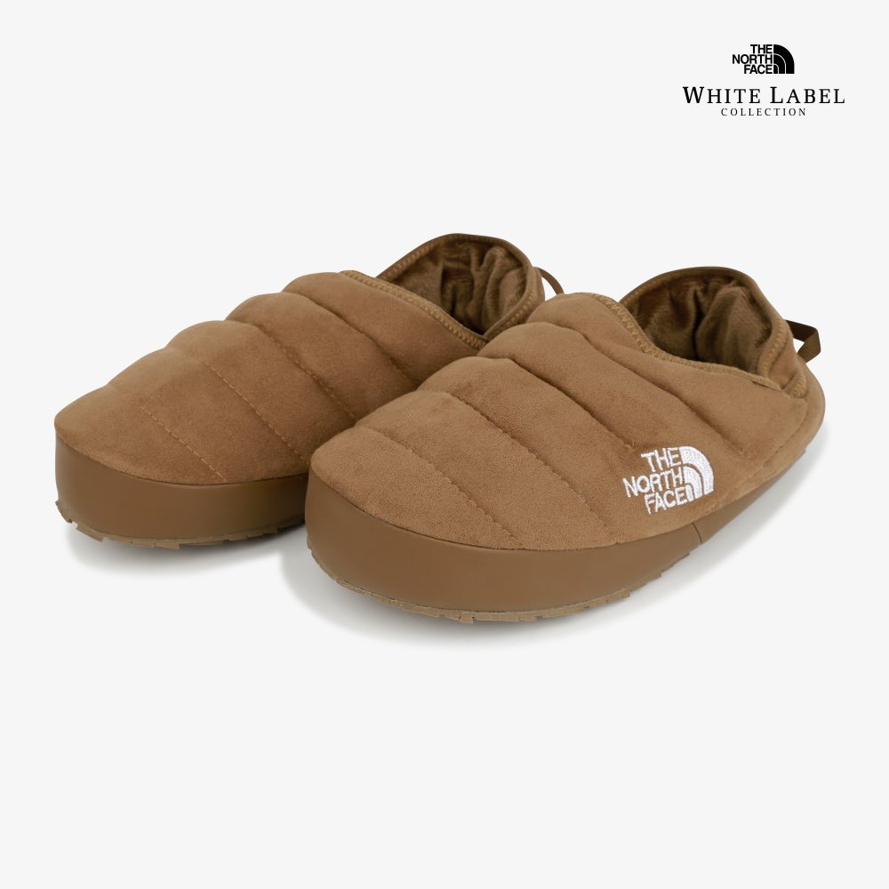 ohsionstyle's tweet image. Sion wears Nuptse Mule Suede from THE NORTH FACE ($79 / Rp1.370.000)

So cute like a baby ㅠㅠ