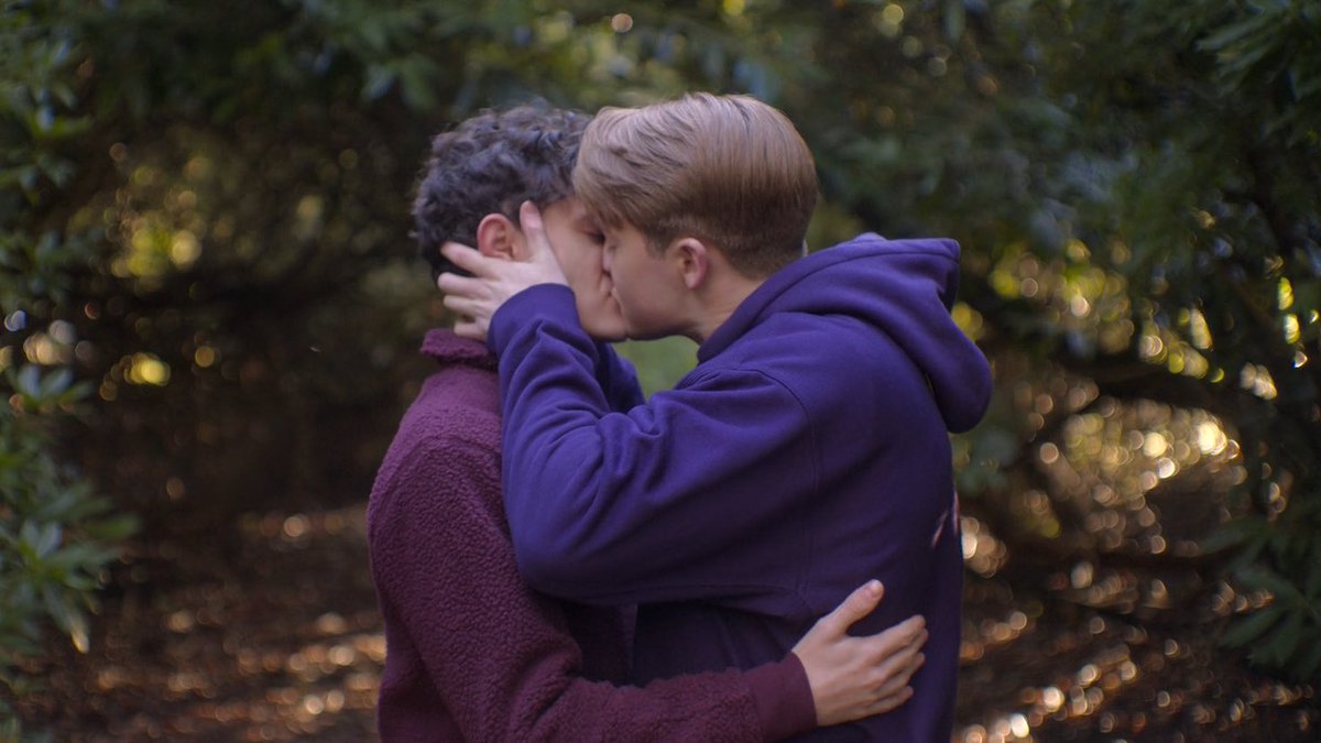 chxrliespring0's tweet photo. They invented love https://t.co/zTyfvjQlsQ