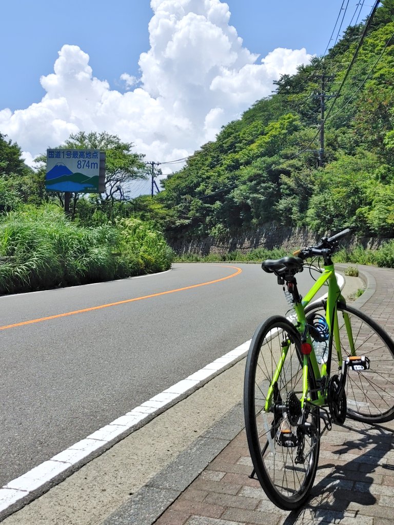 チャリでひいひい言いながら何時間もかけて通った身としては、完走できるだけで全員山の神です。