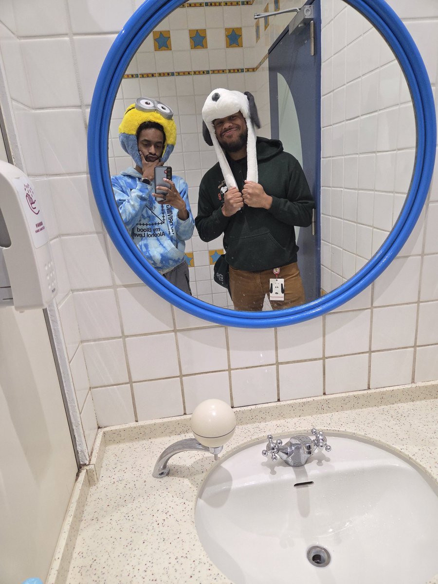 Alan (𝓣𝓞𝓐𝓢𝓣𝓨 🍞🍞🍞) tweet media