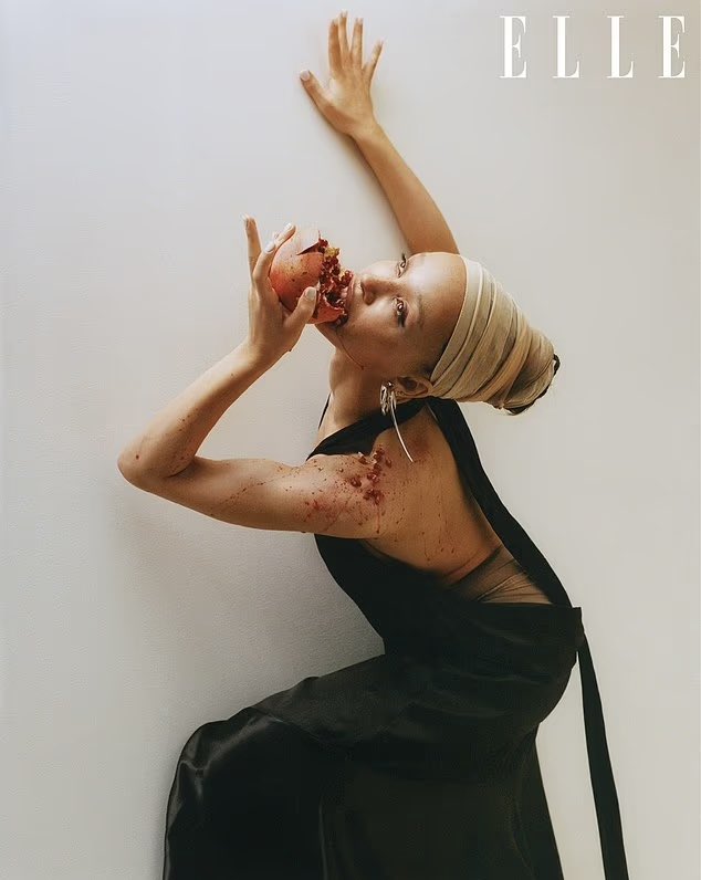 lostwig's tweet image. FKA twigs for ELLE UK magazine ‘February 2026’

just absolutely beautiful &amp;amp; divine.