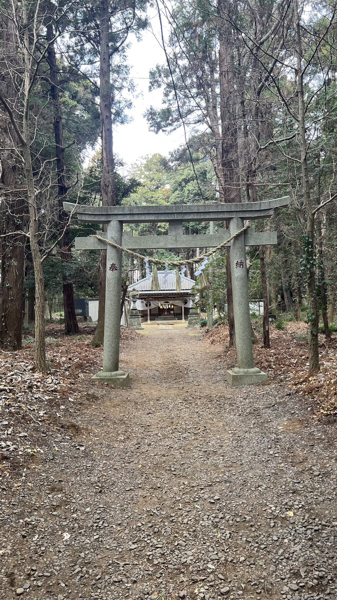 asdass_pr's tweet photo. 柏田神社へ初詣。
今年は柏田神社の交通安全御守りで https://t.co/PYem4w4z9G