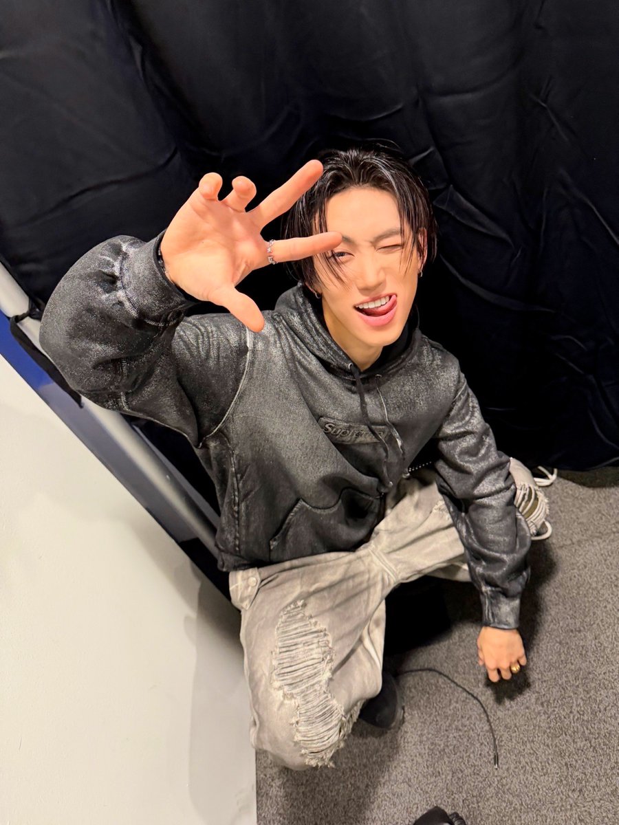 idntt_cosmo's tweet photo. 3+3=6

#idntt #아이덴티티 #アイデンティティ
#unevermet #김주호 #kimjuho https://t.co/e6JTKHpKhm