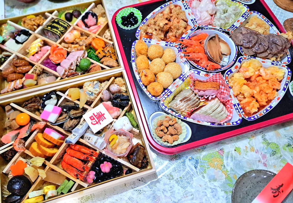 threenight8's tweet image. 明けましておめでとうございます🎍

実家での正月で
のんびり養生してます😌🌃💤

今年も宜しくお願いいたします✨
#お雑煮