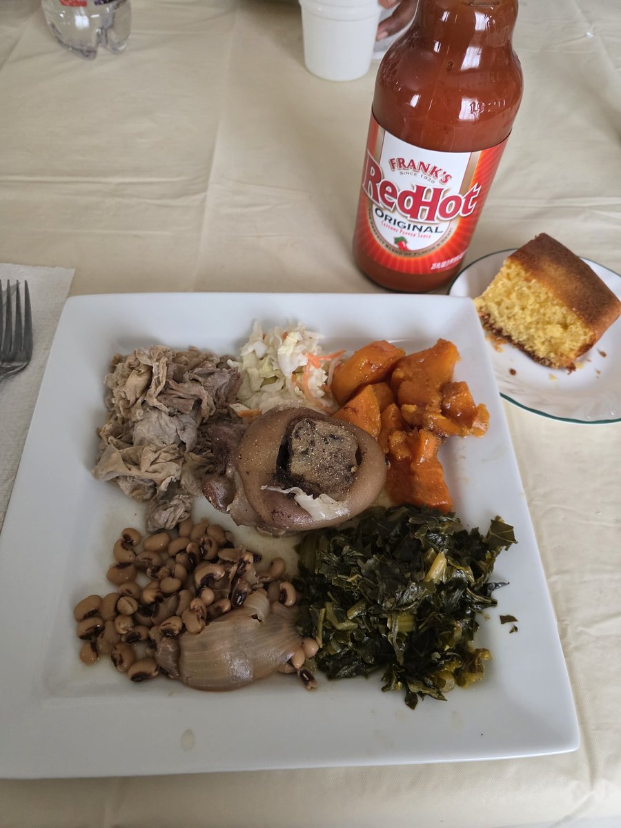soulfoodscholar's tweet image. My 2026 #newyearsday meal: #chitlins, #hamhocks, #blackeyedpeas, #candiedyams, #coleslaw, #cornbread &amp;amp; #greens with generous dashes of @FranksRedHot.