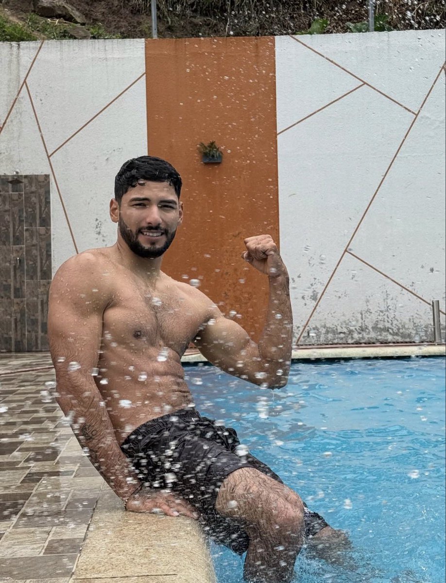 Maximo_O2O's tweet image. Hoy fue un día de piscina 🏊‍♂️