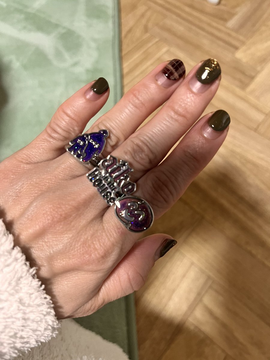 maaaaamiin's tweet image. まさかの指輪コンプ🙈❤️洗濯ネットも当たってめっちゃ嬉しいー❤️
あとマグネットとリストバンド頑張ろう❤️